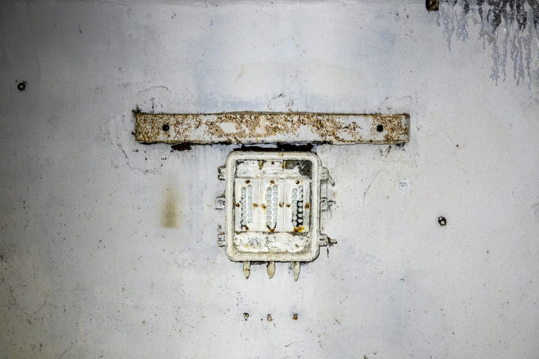 Ligne Maginot - 34T - (Chambre de coupure) - Restes du répartiteur moderne (1957) - Michel Teiten
