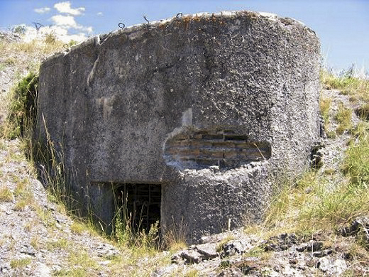 Ligne Maginot - NORD OUEST DE FONTVIVE (NOF) - (Abri) - Le bloc cheminée - AALMA - Lignemaginot.com