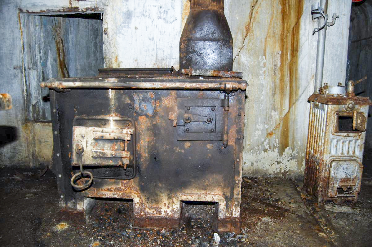 Ligne Maginot - NORD OUEST DE FONTVIVE (NOF) - (Abri) - Cuisine - Michal Prasil