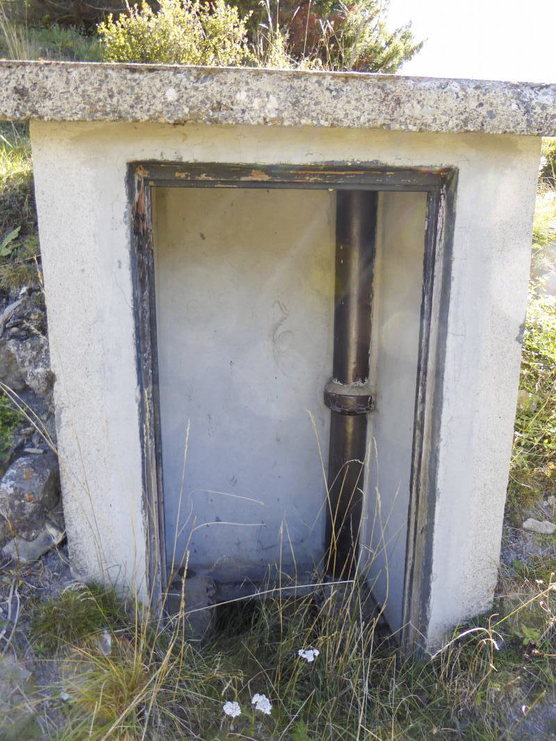 Ligne Maginot - NORD OUEST DE FONTVIVE (NOF) - (Abri) - WC extérieur - ELLENA - CUNY