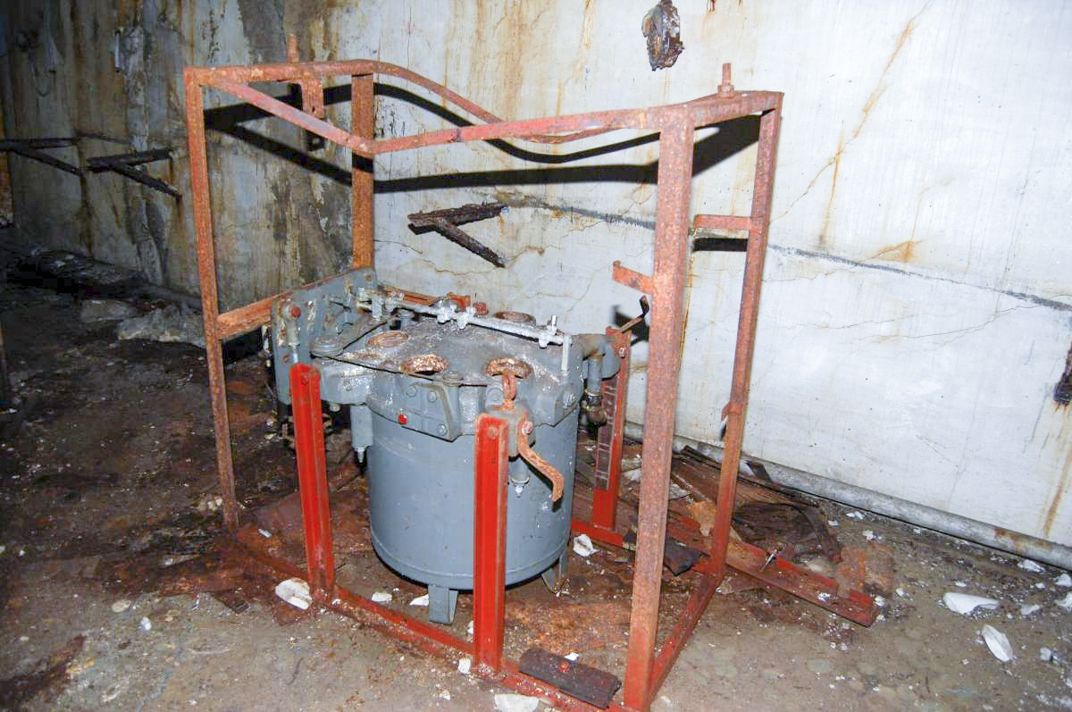 Ligne Maginot - NORD OUEST DE FONTVIVE (NOF) - (Abri) - Disjoncteur HT - Michal Prasil