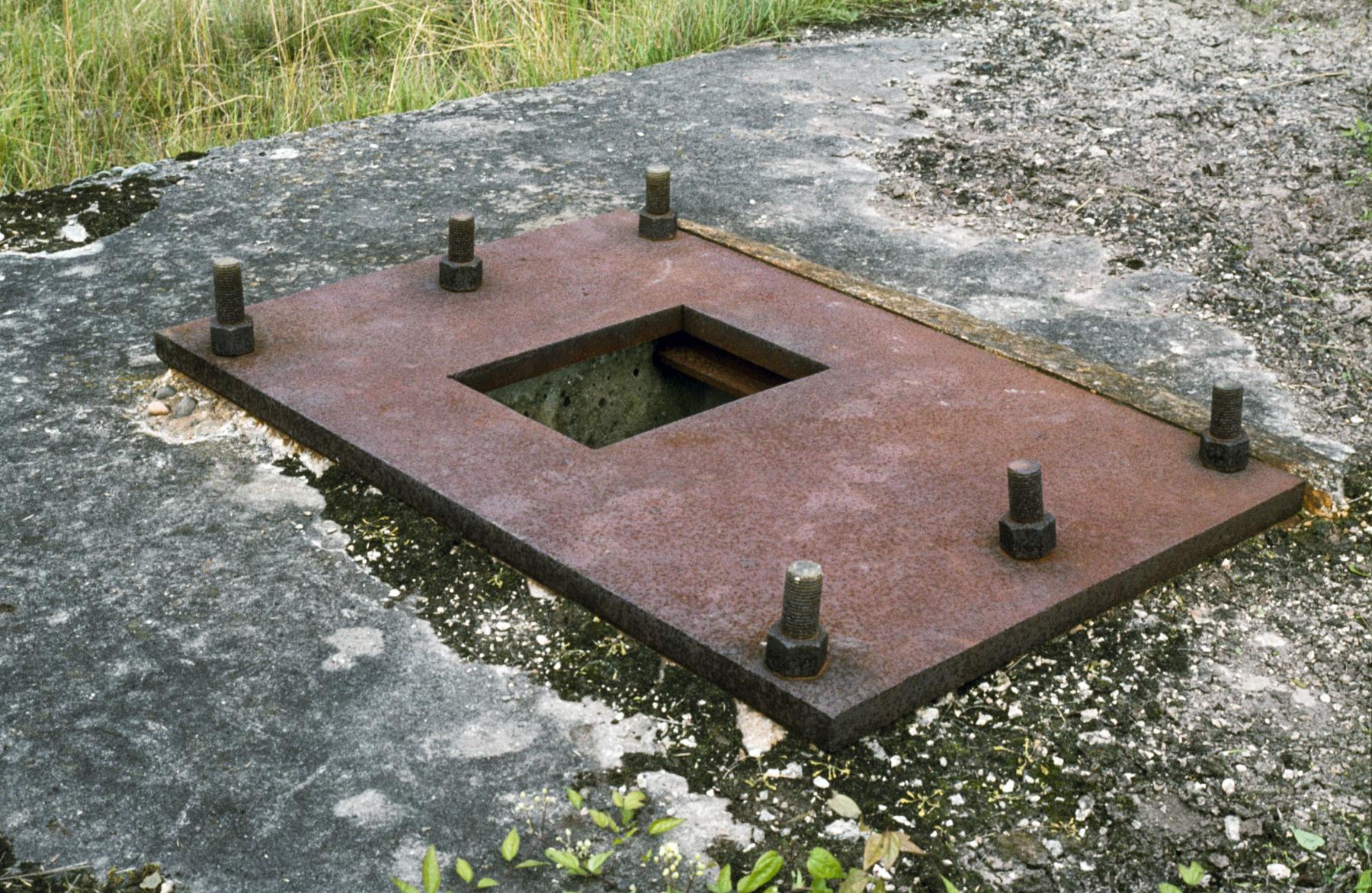 Ligne Maginot - REBBERG 1 - (Observatoire d'artillerie) - Un des plaques de blindage - MANSUY Michel