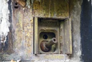 Ligne Maginot - SIMSERHOF - (Ouvrage d'artillerie) - Bloc 6
L'un des trois canons de 75/32