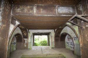 Ligne Maginot - SUD OUEST DE MAULDE - CASEMATE DE 155 - (Casemate d'artillerie) - La chambre de tir vue depuis l'embrasure