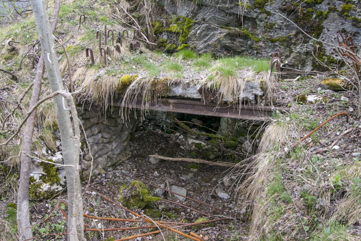 Ligne Maginot - PLANAY - (Blockhaus pour arme infanterie) - Le bloc actif inachevé - Alain Perouffe