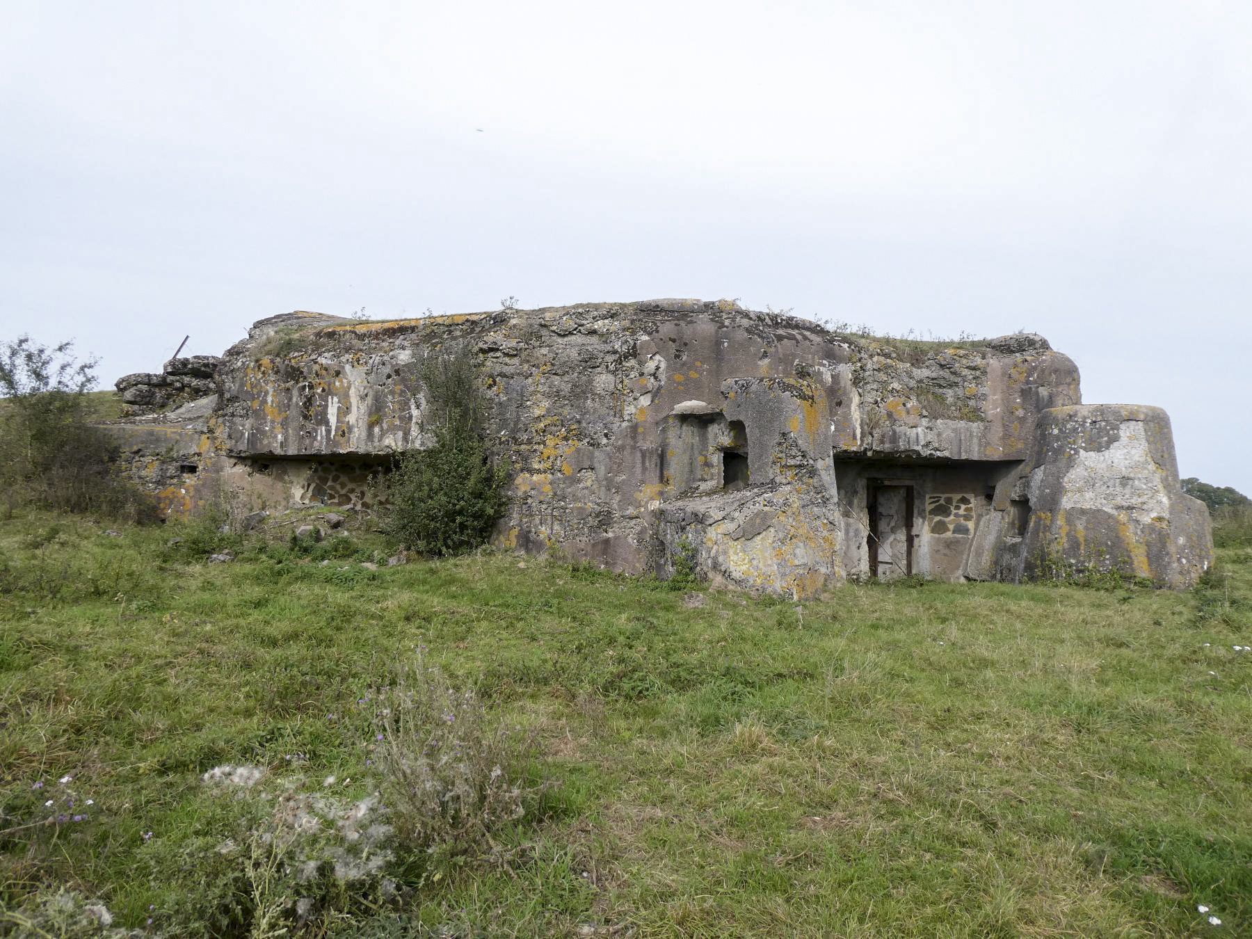 Ligne Maginot - CREVECOEUR - (Casemate d'infanterie - Double) -  - ELLENA Daniel - CUNY Philippe