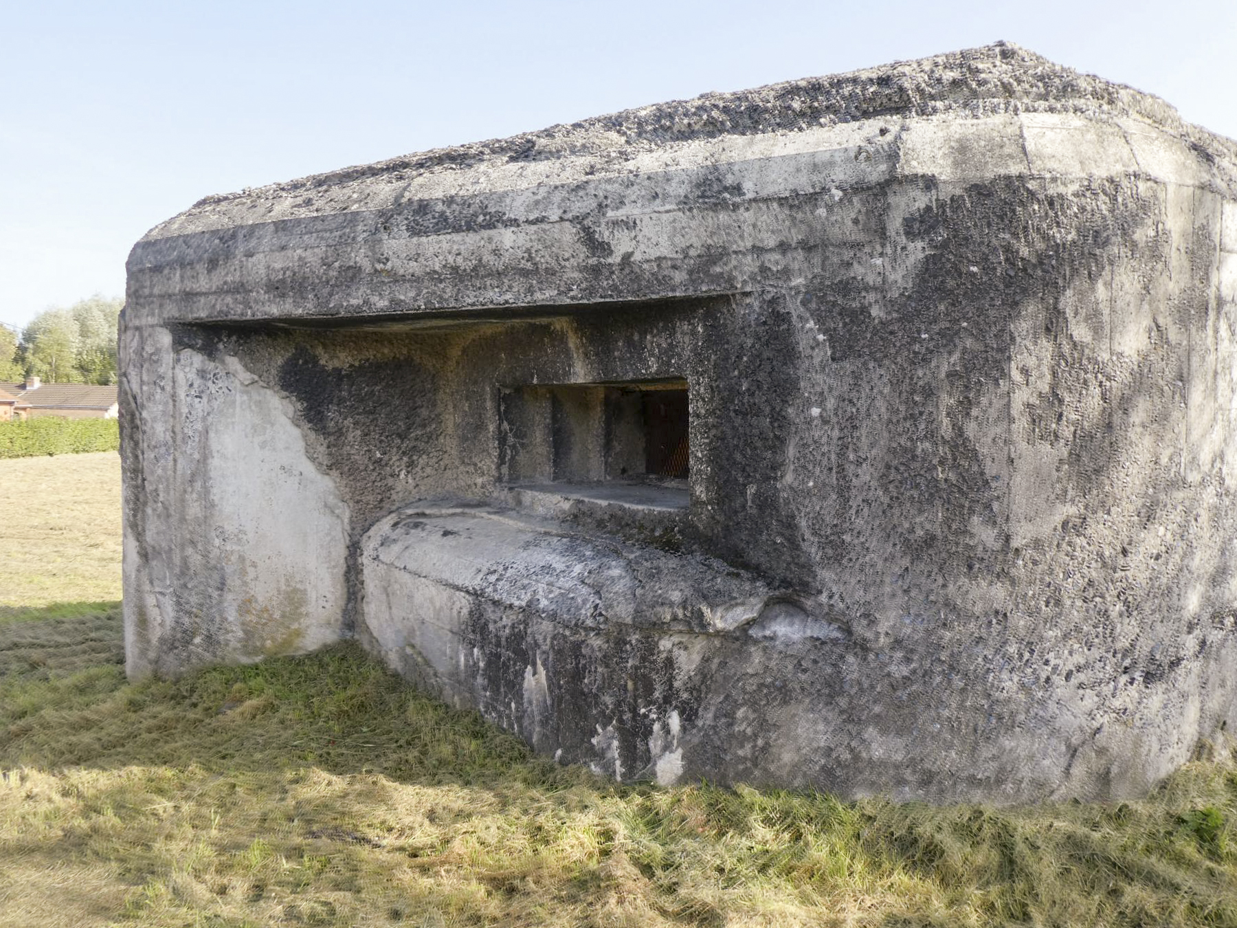 Ligne Maginot - ODOMEZ - (Blockhaus pour canon) - Créneau pour un canon antichar de 25 mm - ELLENA Daniel - CUNY Philippe