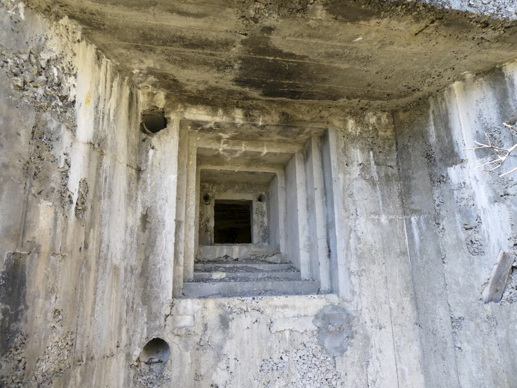 Ligne Maginot - O38 - PETITE TETIERE - (Casemate d'infanterie) - Créneau Est - ELLENA - CUNY
