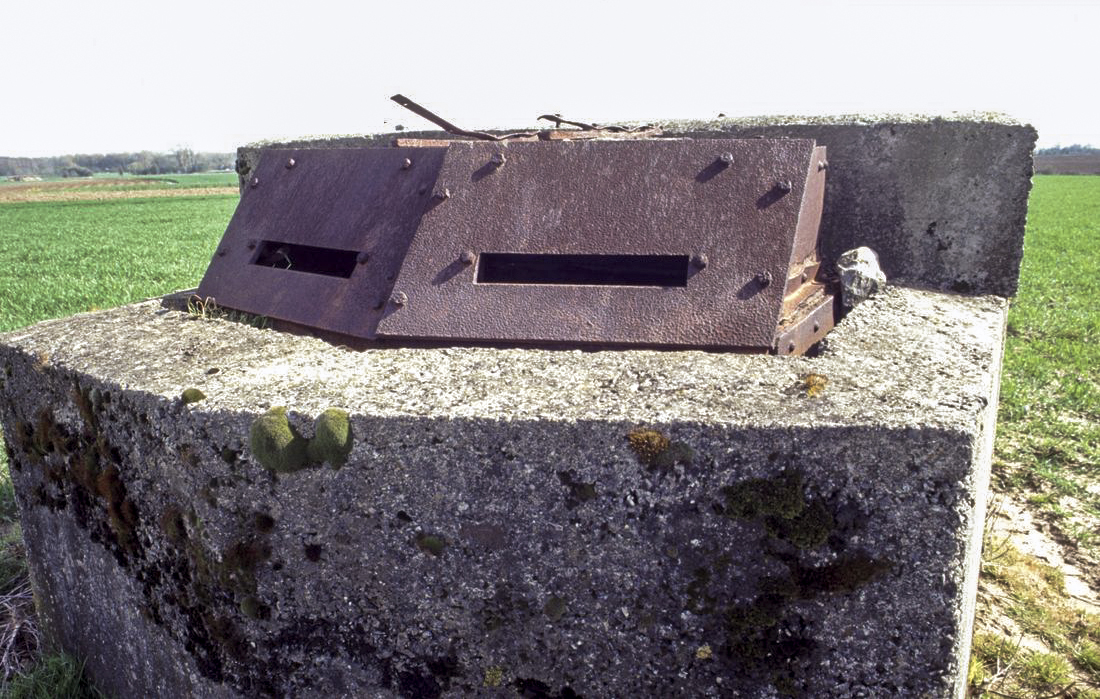 Ligne Maginot - B576 - FERME DU GARD - (Observatoire d'artillerie) -  - Ammagsdr