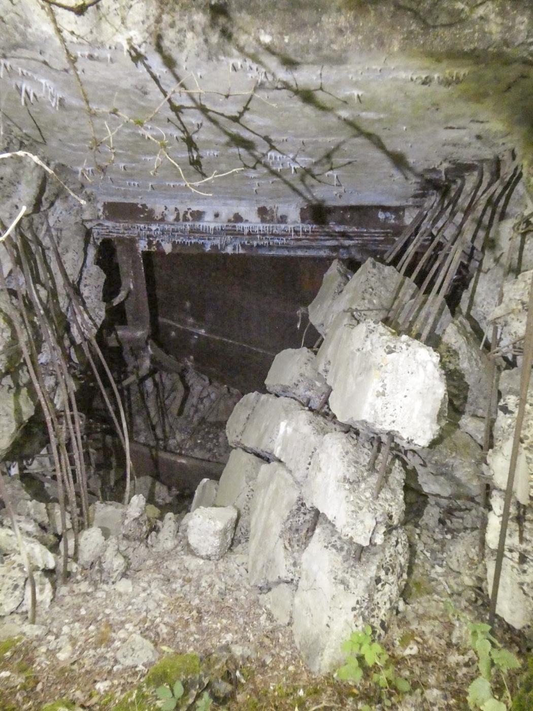 Ligne Maginot - FORT DE MAULDE OUEST - (Casemate d'artillerie) -  - ELLENA Daniel - CUNY Philippe