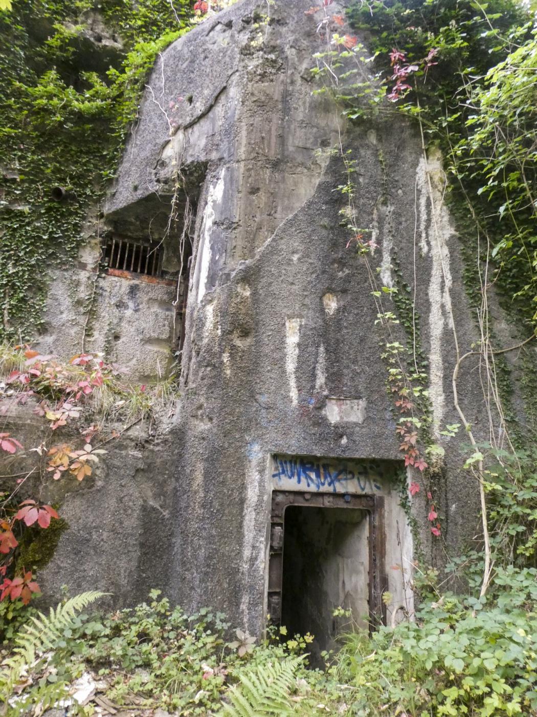 Ligne Maginot - FORT DE MAULDE - (Observatoire d'artillerie) - Entrée inférieure - ELLENA Daniel - CUNY Philippe