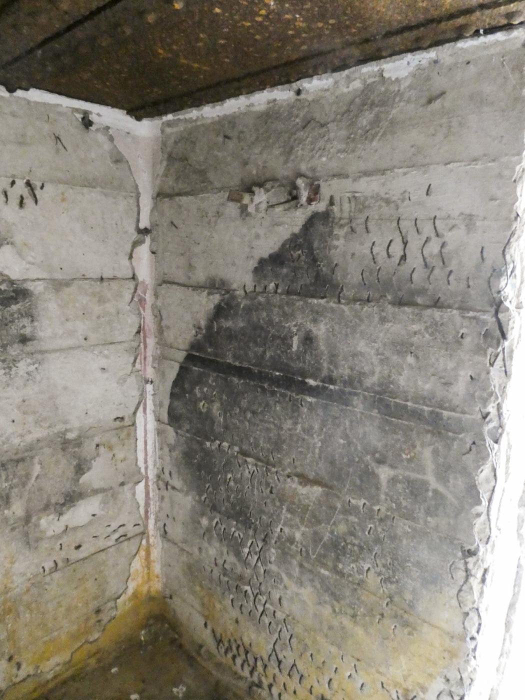 Ligne Maginot - FORT DE LEVEAU - (Chambre de coupure - Avec central) -  - ELLENA Daniel - CUNY Philippe