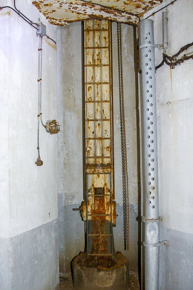 Ligne Maginot - SIMSERHOF - (Ouvrage d'artillerie) - Bloc 6
Cloche LG - Michel Teiten