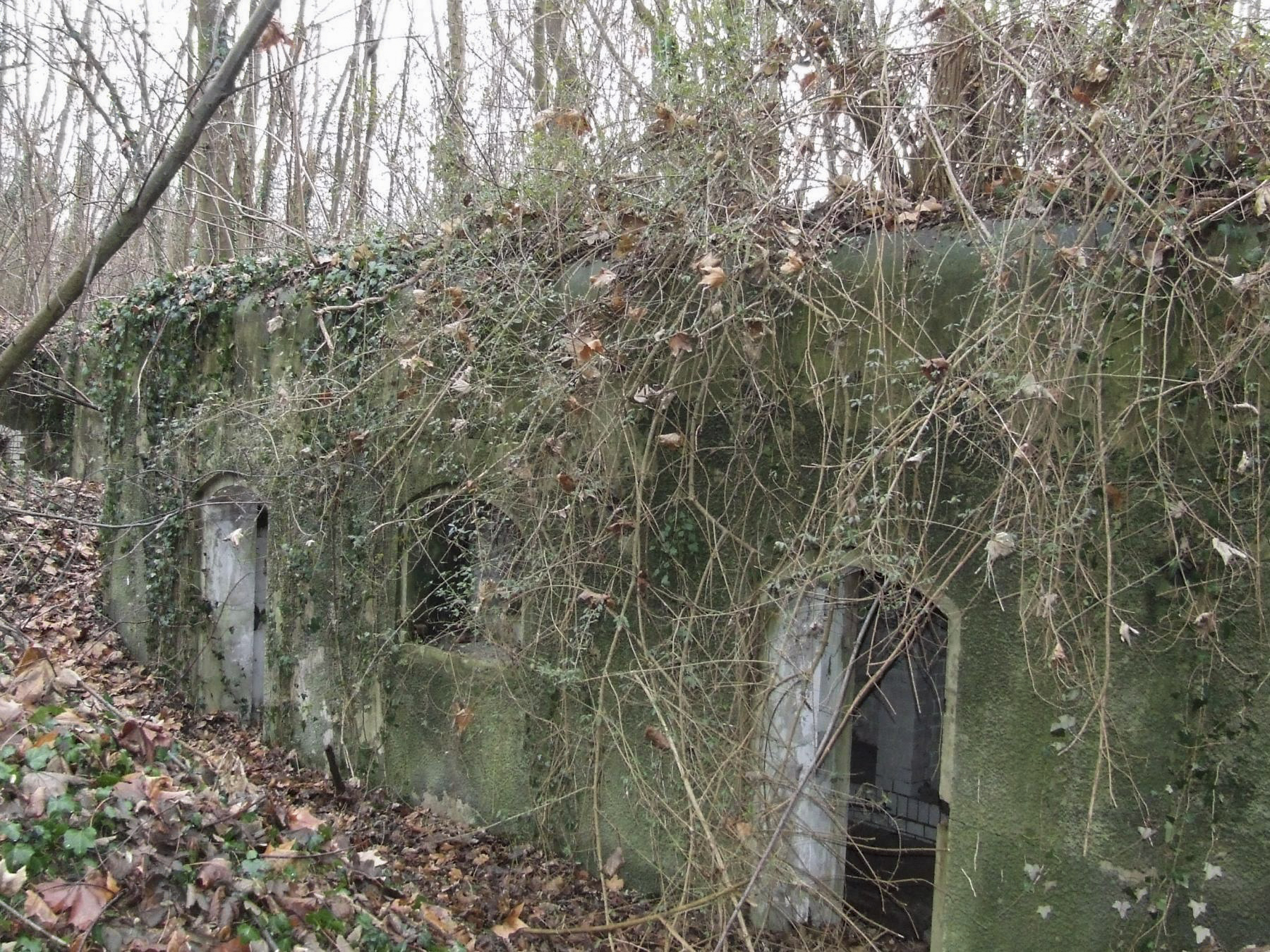 Ligne Maginot - ANNEXE DE FORT UHRICH (II/155° RAP) - (Position d'artillerie préparée) - Soute à munitions MR 2 - STENGER Mathieu