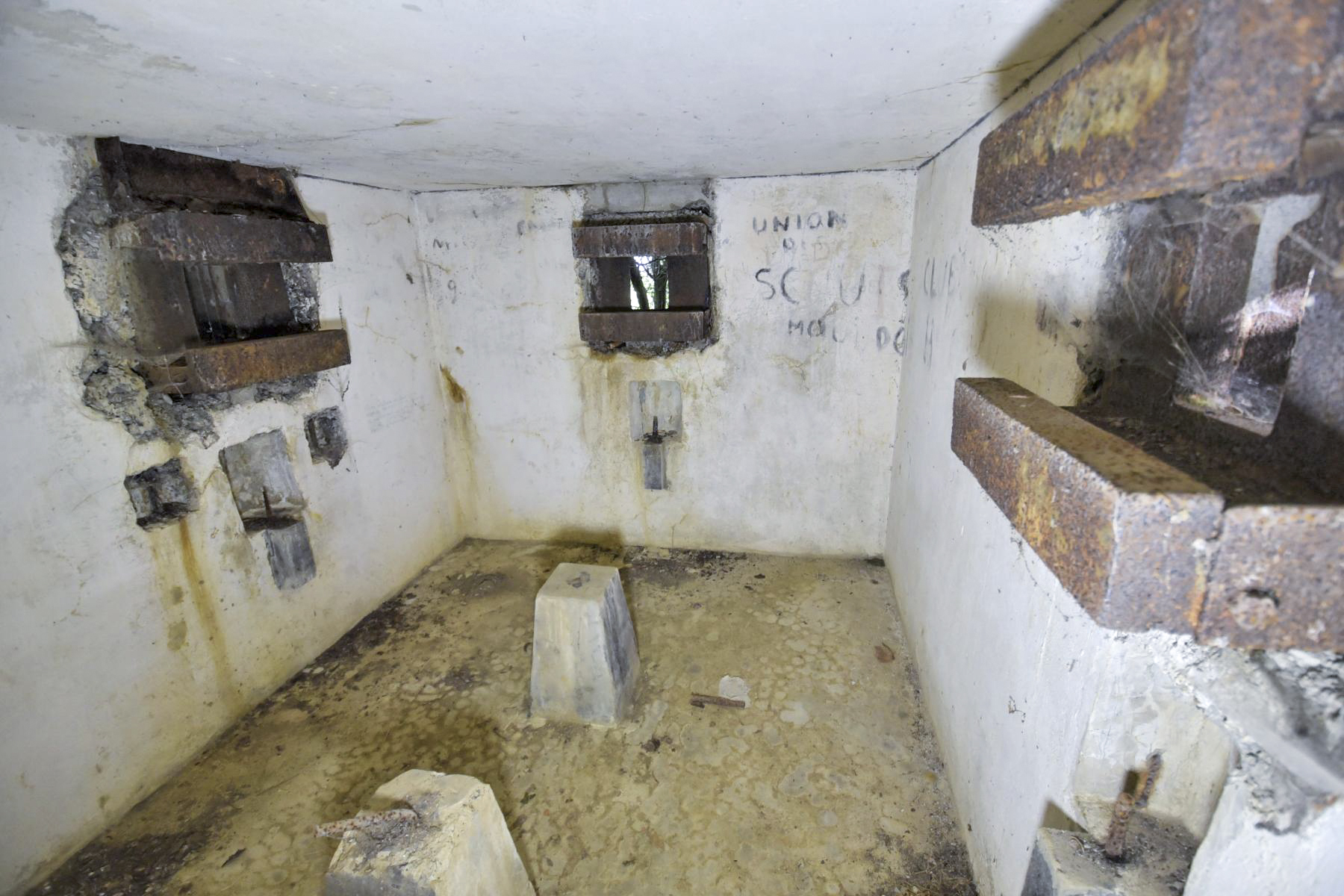 Ligne Maginot - L'ALOUETTE - (Blockhaus pour arme infanterie) - Le bloc actif - Ludovic KNAPP