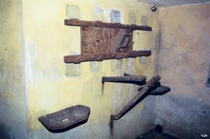 Ligne Maginot - DB17 - (Blockhaus pour canon) - Les volets blindés pour mitrailleuse propre au blockhaus type RFM 36