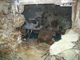 Ligne Maginot - DB25 - (Blockhaus pour canon) - Le créneau pour le canon
Le blockhaus a été complètement détruit