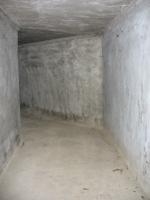 Ligne Maginot - E6 - TOURNEFORT (Casemate d'infanterie) - Galerie de liaison
La galerie passe sous la route et mene vers le créneau prenant la rivière en enfilade