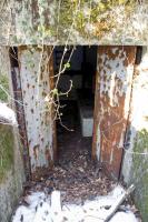 Ligne Maginot - CB330 - GINSKLOPP NORD - (Blockhaus pour canon) - Entrée arrière du blockhaus, fortement modifiée pour sa réutilisation par l'OTAN dans les années 50