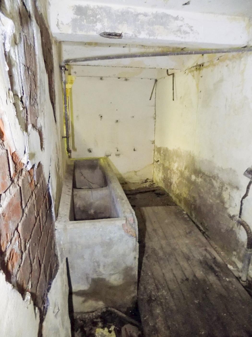 Ligne Maginot - LEMBACH - (Camp de sureté) - Plonge sous la cuisine - luc.j