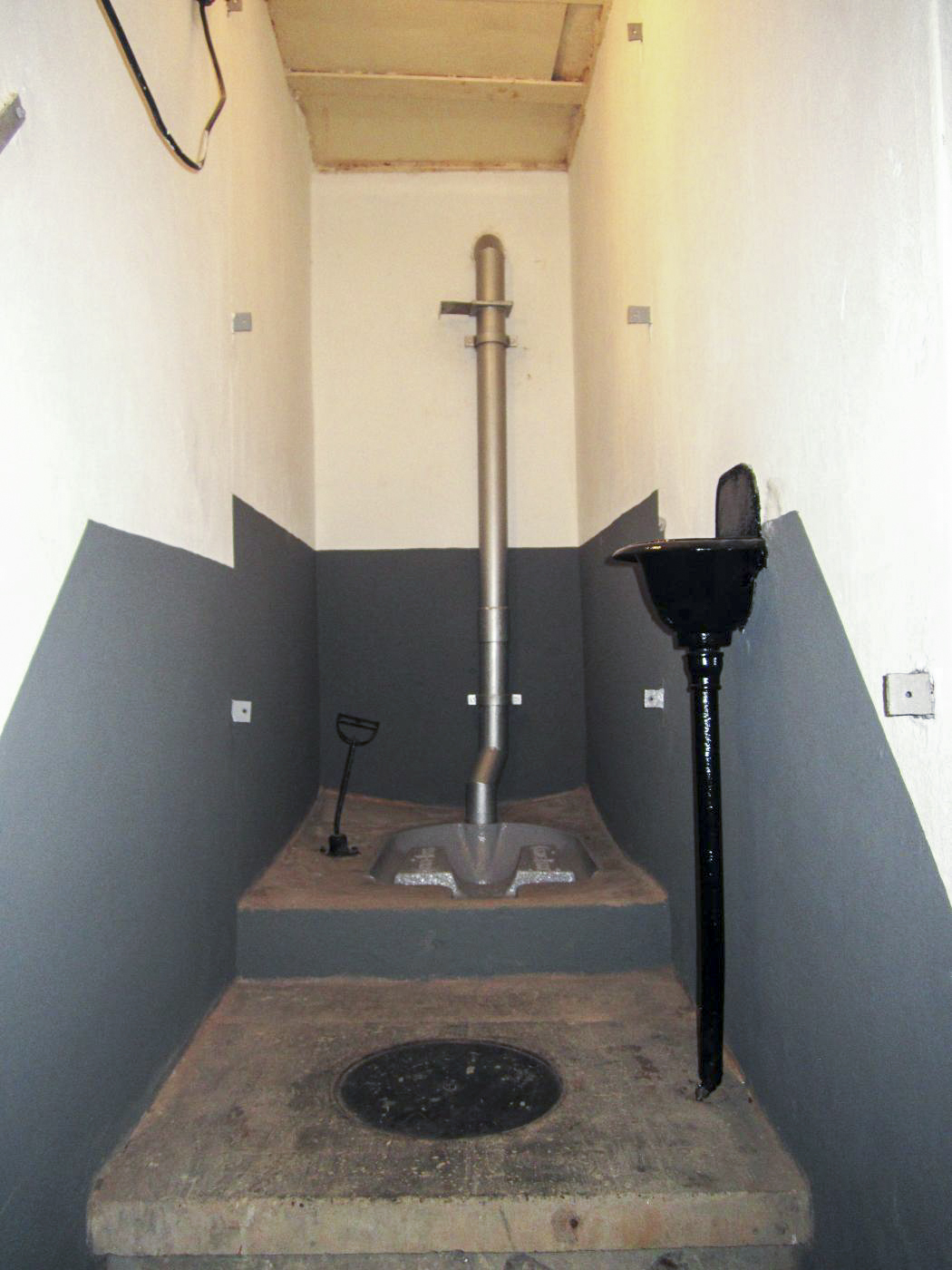 Ligne Maginot - 16/3 - KILSTETT - (Casemate d'infanterie - Double) - Latrines - Gregory Fuchs