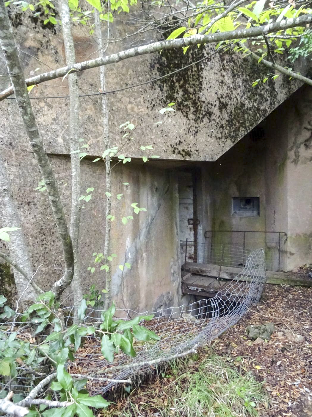 Ligne Maginot - MONT AGEL EST - BLOC 8 - (Observatoire d'artillerie) - L'entrée du bloc. - ammagsdr