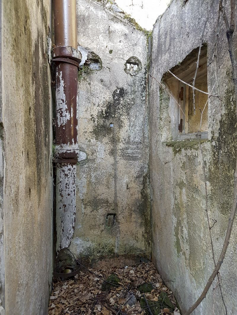 Ligne Maginot - AGAISEN - (Casernement) - Arrière du bâtiment - ELLENA-CUNY