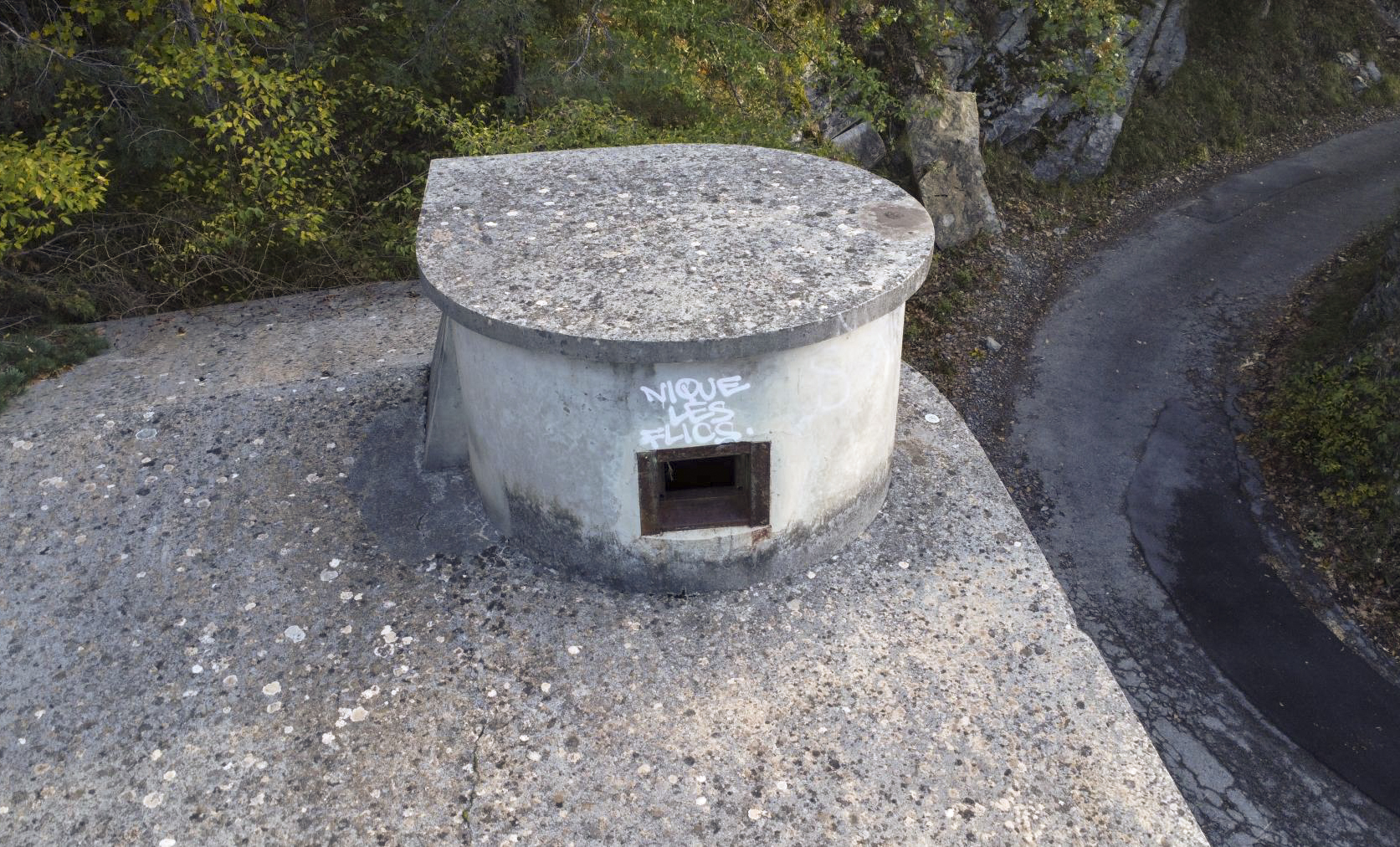 Ligne Maginot - AGAISEN INSTRUCTION - (Stand de tir) - Créneau pour FM sous cloche - ELLENA Daniel - CUNY Philippe