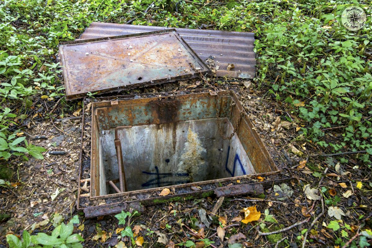 Ligne Maginot - 15L - (Chambre de coupure) - Une cabane pour des jeunes du coin. - Thierry Caland