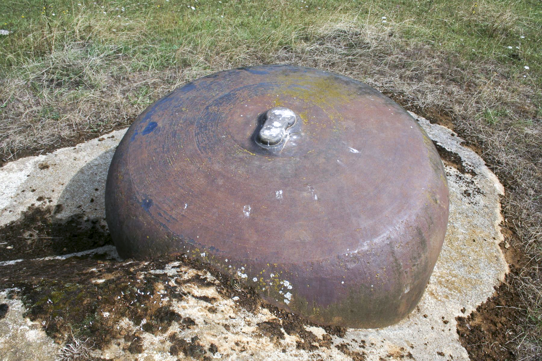 Ligne Maginot - BREHAIN - A6 - (Ouvrage d'artillerie) - Bloc 3
Cloche VDP  - Michel Teiten