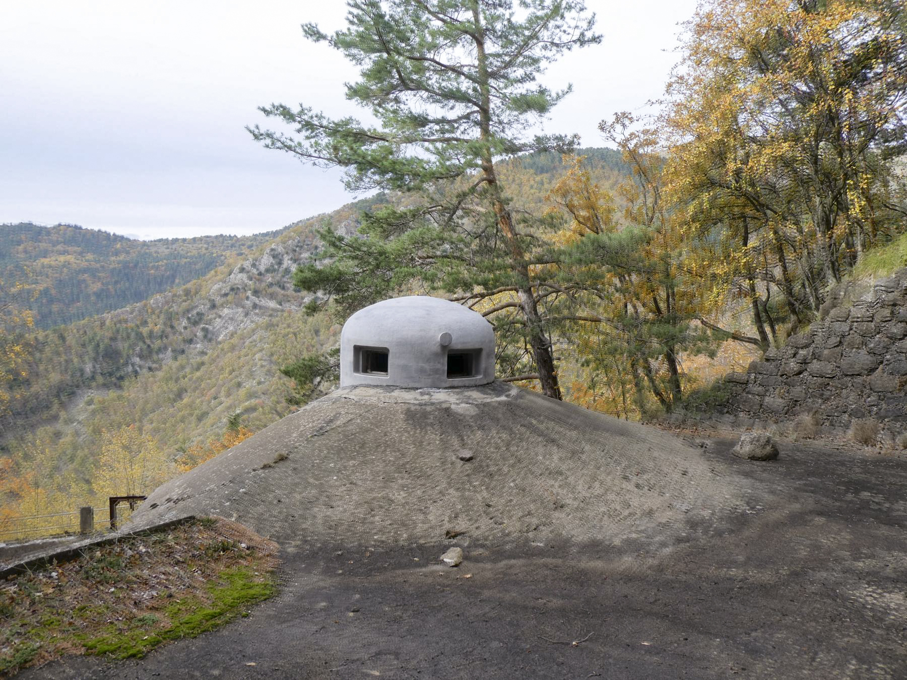 Ligne Maginot - MONTE GROSSO (MG) - E02 - (Ouvrage d'artillerie) - Bloc 1
Cloche GFM - ELLENA Daniel - CUNY Philippe