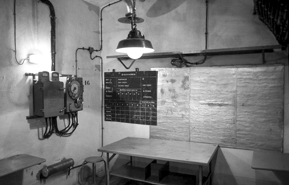 Ligne Maginot - AGAISEN (AN) - E03 - (Ouvrage d'artillerie) - Le PC  - LOVINY Alain