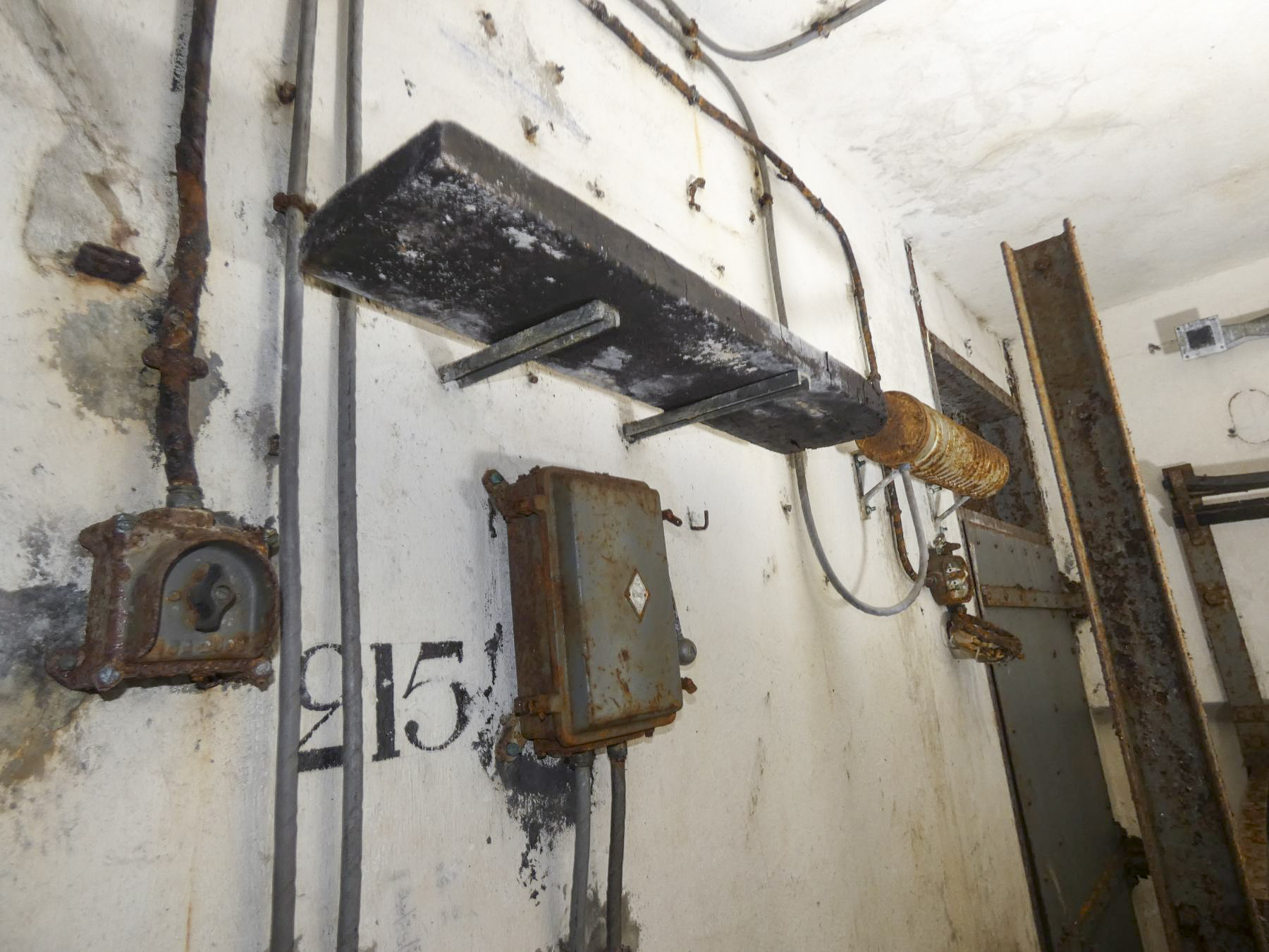 Ligne Maginot - FERMONT - A2 - (Ouvrage d'artillerie) - Bloc 1
Chambre des sous-officiers - STENGER Mathieu