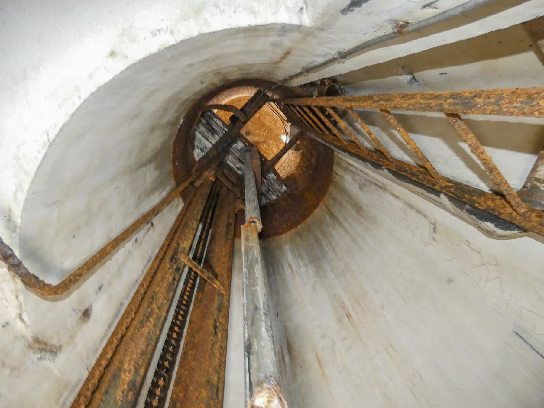 Ligne Maginot - FERMONT - A2 - (Ouvrage d'artillerie) - Bloc 2
Cloche GFM - STENGER Mathieu