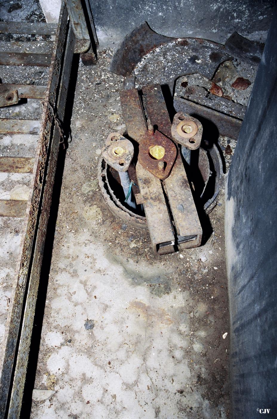 Ligne Maginot - BIESENBERG 3 - (Blockhaus pour arme infanterie) - Le puits de la casemate