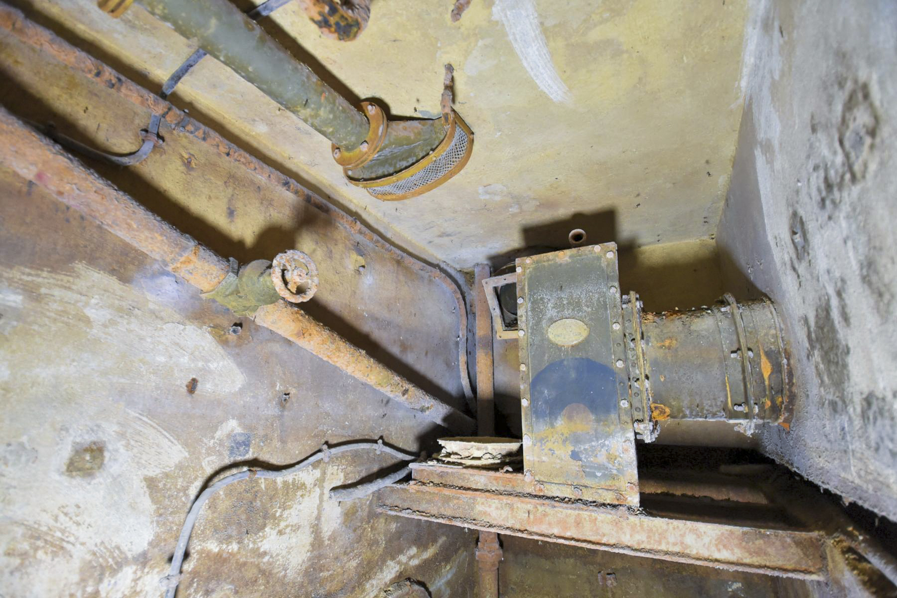 Ligne Maginot - BOIS DE KANFEN OUEST - C42 - (Casemate d'infanterie - Simple) - L'aérorefroidisseur pour le groupe électrogène - Ludovic KNAPP