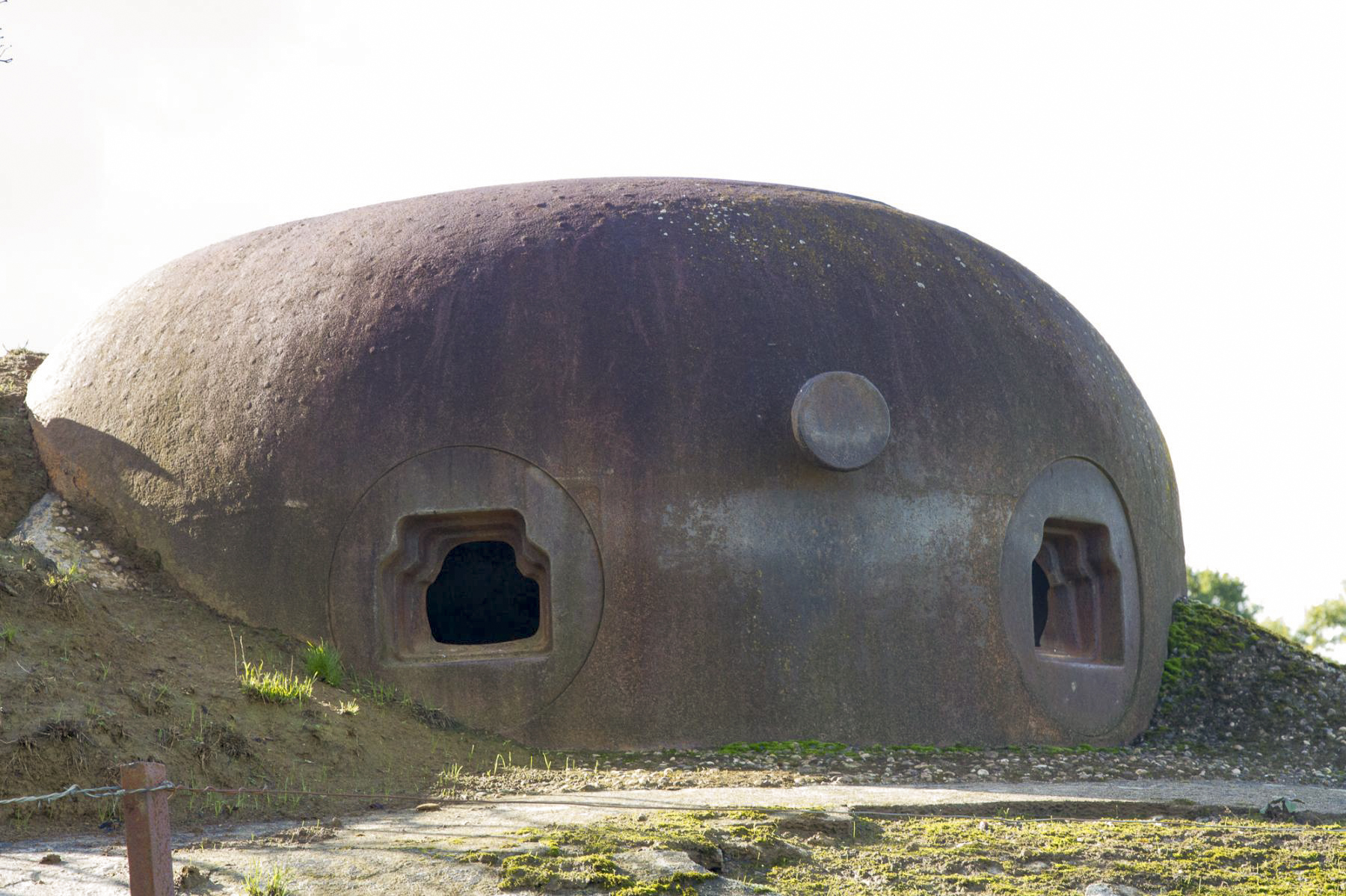 Ligne Maginot - LE CHESNOIS - CHENOIS - (Ouvrage d'artillerie) - Bloc 4
Gros plan de la cloche AM - Michel Teiten