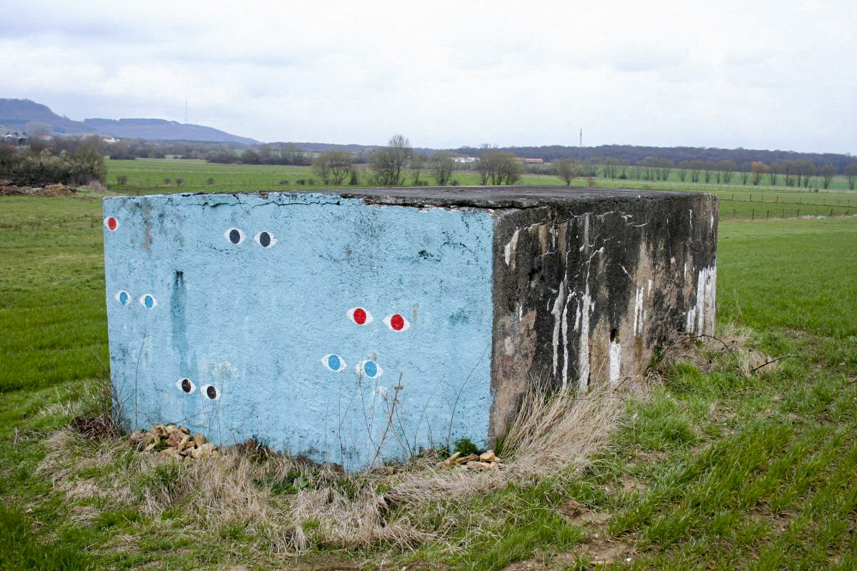 Ligne Maginot - CB314 - (Blockhaus pour arme infanterie) - Peinture 'artistique' sur le blockhaus - Michel Teiten
