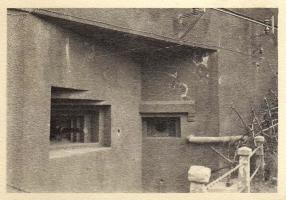 Ligne Maginot - SOETRICH - A11 - (Ouvrage d'artillerie) - Entrée munitions
Détail des créneaux droite
