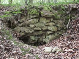 Ligne Maginot - INGLANGE (I/167° RIF) - (PC de Quartier) - Première alvéole
Maçonnerie au fond de l'alvéole.