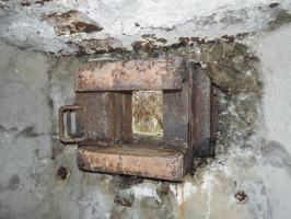 Ligne Maginot - BB310 - (Blockhaus pour arme infanterie) - La trémie.
