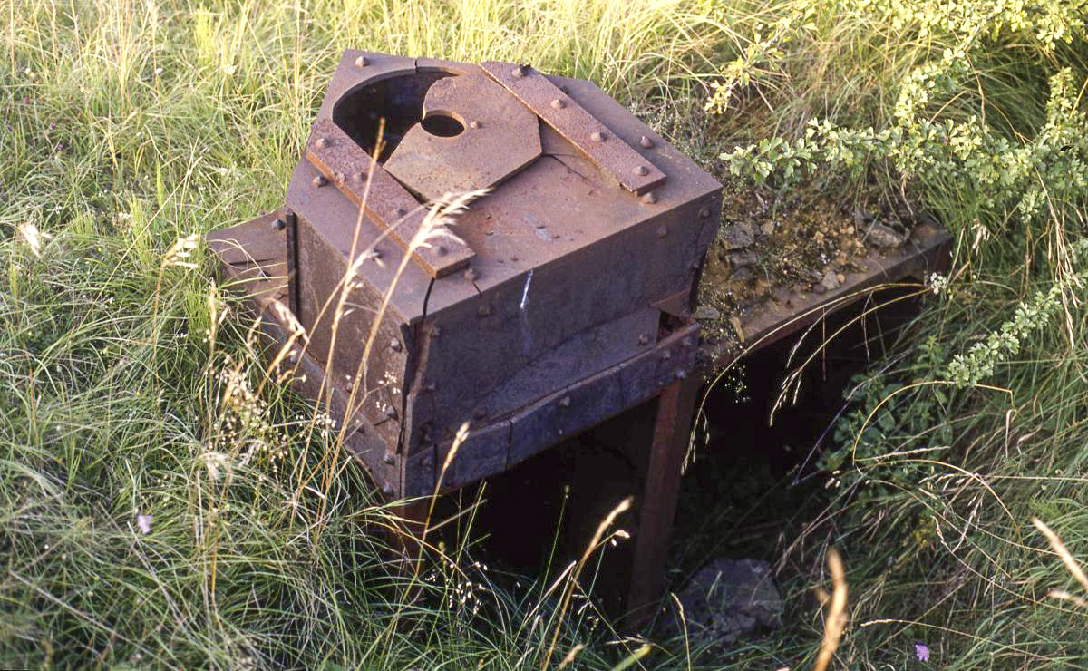 Ligne Maginot - SCHLAPPERBERG - (Observatoire d'infanterie) - La guérite observatoire encore présente
1992 - Valentin Hemmert