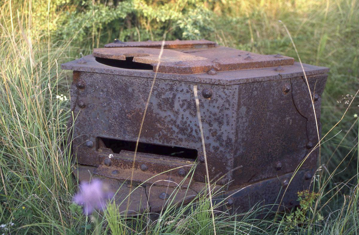 Ligne Maginot - SCHLAPPERBERG - (Observatoire d'infanterie) - La guérite observatoire encore présente
1992 - Valentin Hemmert