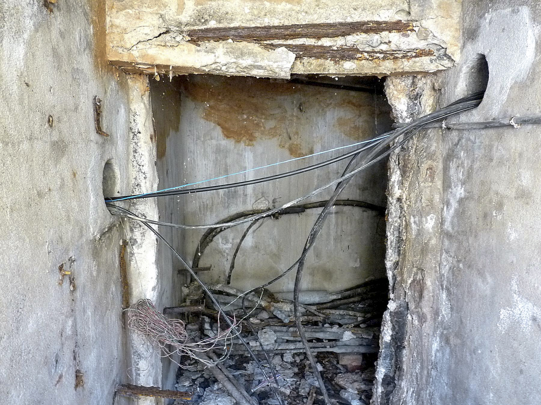 Ligne Maginot - BC17 - TERVILLE - (Chambre de coupure) -  - Sylvie Laure LAMBERT