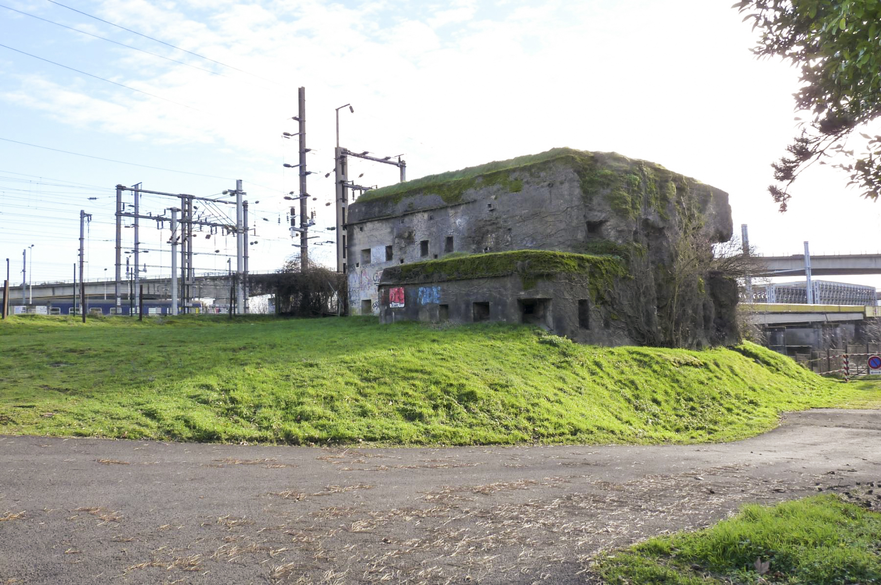 Ligne Maginot - BC32 - BLOCKHAUS N°2 - (Chambre de coupure) -  - Sylvie-Laure Lambert