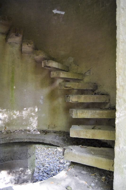 Ligne Maginot - CATTENOM (CHATEAU D'EAU) - (Divers) - Accès dangereux, sans garde-corps - Jules Mathieu