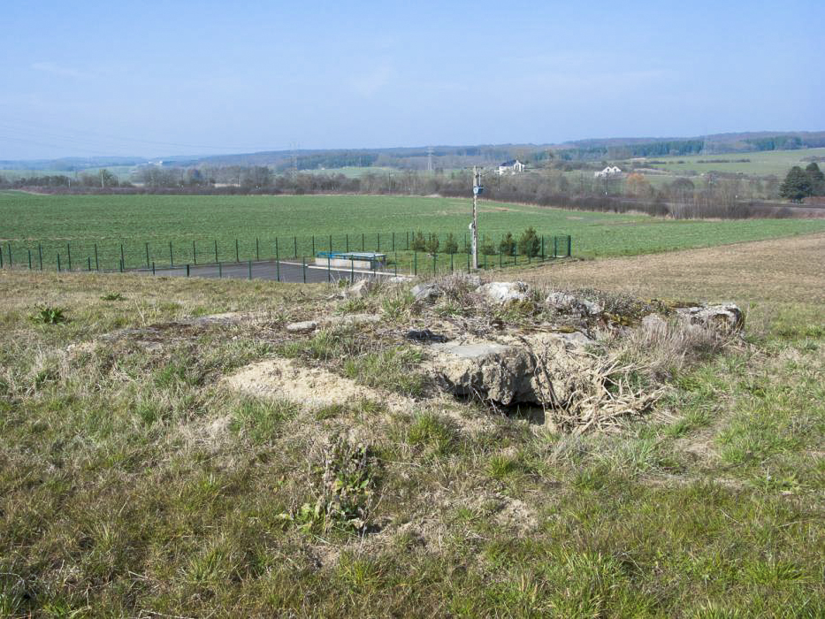 Ligne Maginot - CB32 - KLOPPCHEN - (Blockhaus pour arme infanterie) - Il est difficile de nos jours de determiner avec exactitude la nature de la construction projetée. - www.arnaultjl-photo.com