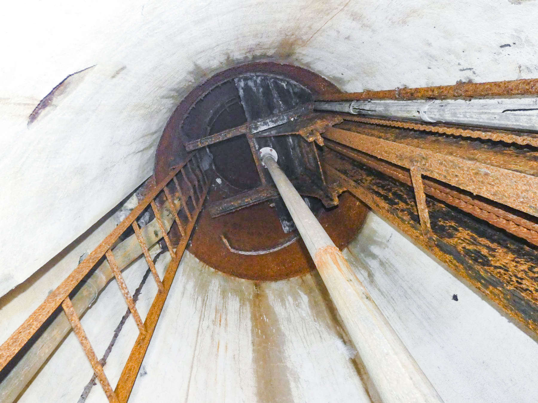 Ligne Maginot - FERMONT - A2 - (Ouvrage d'artillerie) - Bloc 7
Cloche GFM - STENGER Mathieu