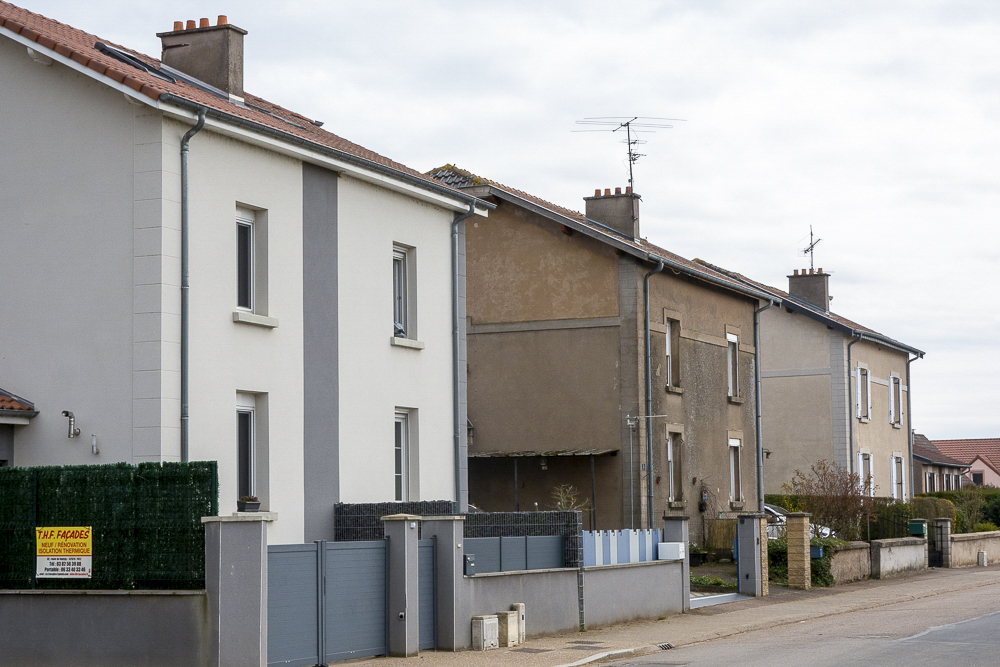 Ligne Maginot - CITE DU GENIE - (Cité Cadres) - Les bâtiments de la cité sont toujours utilisés comme habitations privées - Michel Teiten