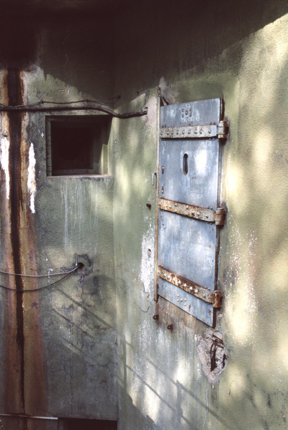 Ligne Maginot - BICHEL SUD - X19 - (Abri) - Entrée gauche - MANSUY Michel